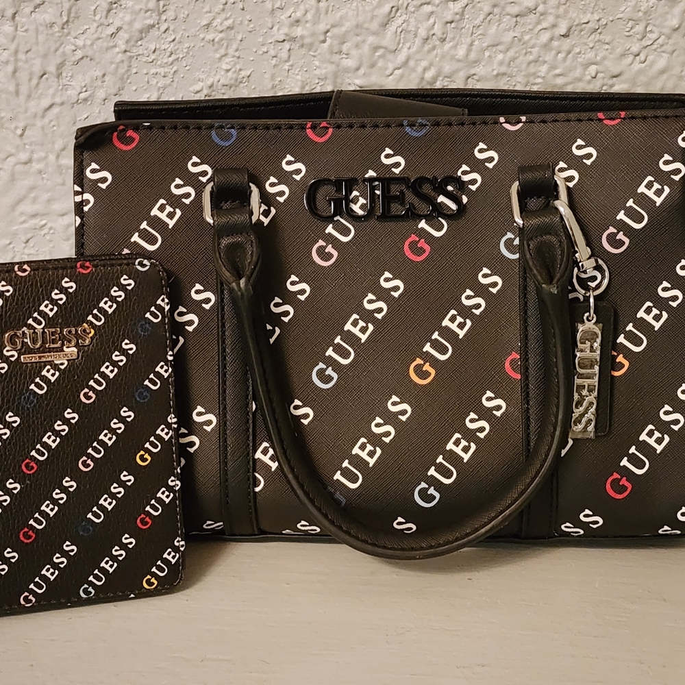 Guess purse and matching wallet